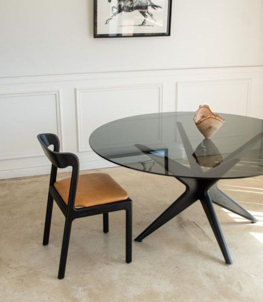 Read more about the article DESIGNER FURNITURE: LAUNCH OF THE LOUW ROETS BREUER CHAIR